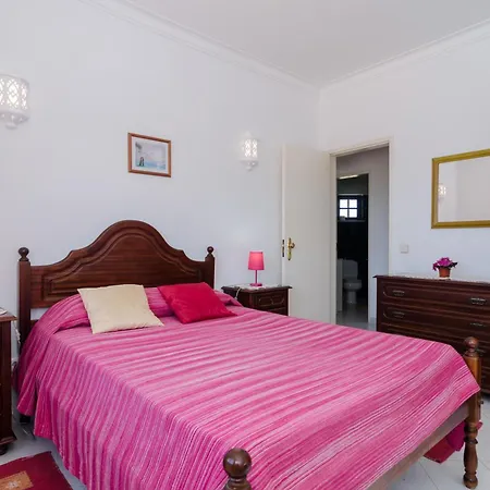 Villa With Private Pool Near Benagil & Marinha Beach لاغوا